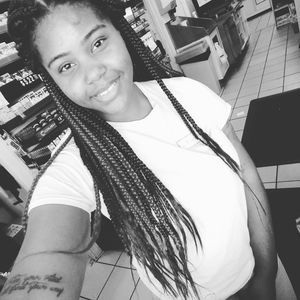 Meet your Posher, Shamika